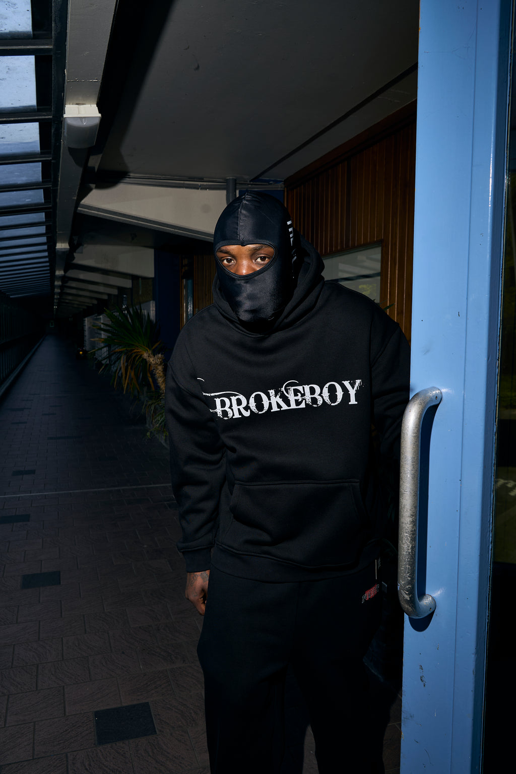 BROKEBOY BLACK -HOODIE